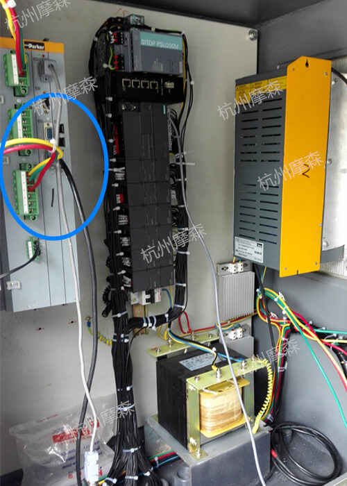 油田應(yīng)用2_T.jpg 油田應(yīng)用2_T.jpg