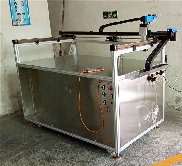 自動噴膠機