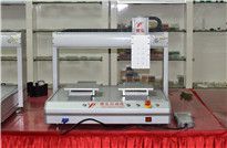 <b>自動(dòng)點(diǎn)膠機(jī)廠家,真工廠在這里</b>
