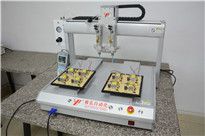 <b>哪些行業(yè)需要用到點(diǎn)膠機(jī)呢？</b>
